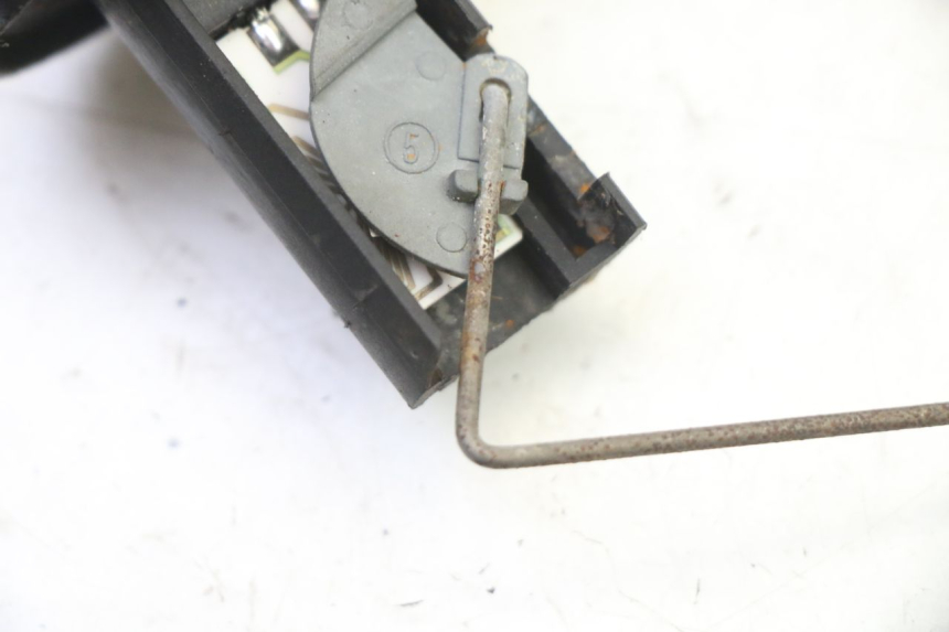 photo de KRAFTSTOFFANZEIGE MASH BIBOP 2T 50 (2013 - 2018) - Zoom auf Gebrauchszustand