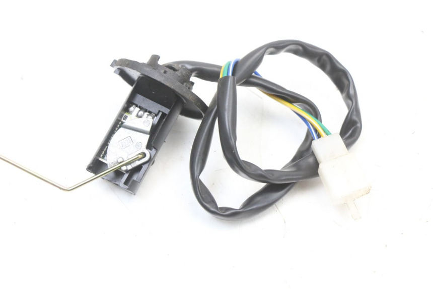 photo de KRAFTSTOFFTANKMESSSTAB TNT MOTOR BOSTON 4T 50 (2018 - 2025) - Technische Nahaufnahme