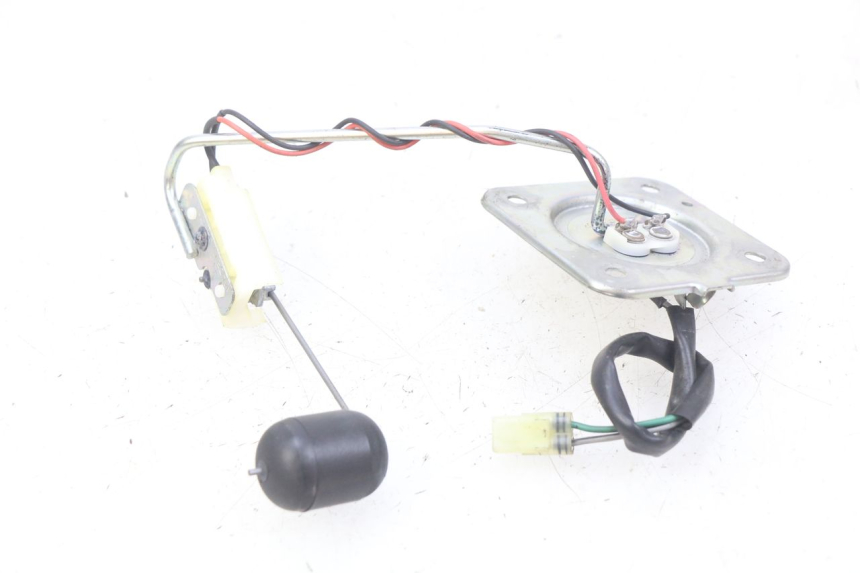 photo de KRAFTSTOFFTANKMESSSTAB HONDA CB R 1000 (2018 - 2023) - Detailansicht des Bauteils