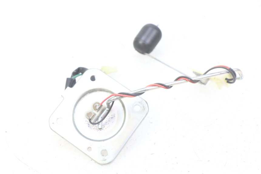 photo de KRAFTSTOFFTANKMESSSTAB HONDA CB R 1000 (2018 - 2023) - Zoom auf Gebrauchszustand