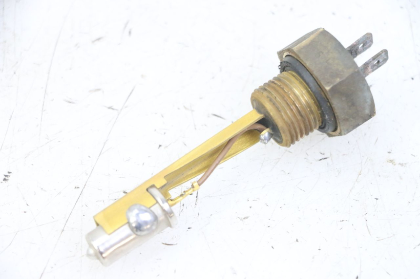 photo de KRAFTSTOFFTANKMESSSTAB HONDA CBF 500 (2004 - 2007) - Hauptansicht