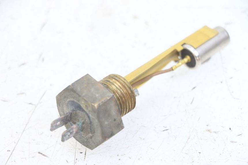 photo de KRAFTSTOFFTANKMESSSTAB HONDA CBF 500 (2004 - 2007) - Alternative Perspektive