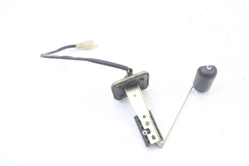 photo de KRAFTSTOFFTANKMESSSTAB PEUGEOT CITYSTAR 50 (2013 - 2017) - Zoom auf Gebrauchszustand