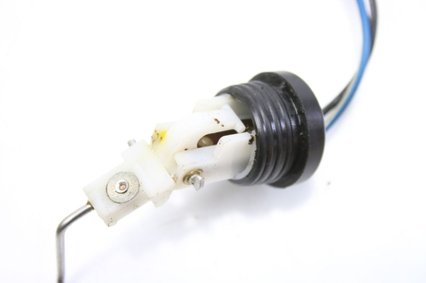 photo de KRAFTSTOFFTANKMESSSTAB SUZUKI CP 80 (1985 - 1996) - Alternative Perspektive