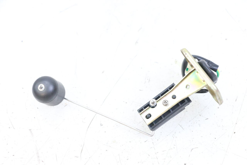 photo de KRAFTSTOFFTANKMESSSTAB SYM CROX 4T 50 (2016 - 2023) - Zoom auf Gebrauchszustand