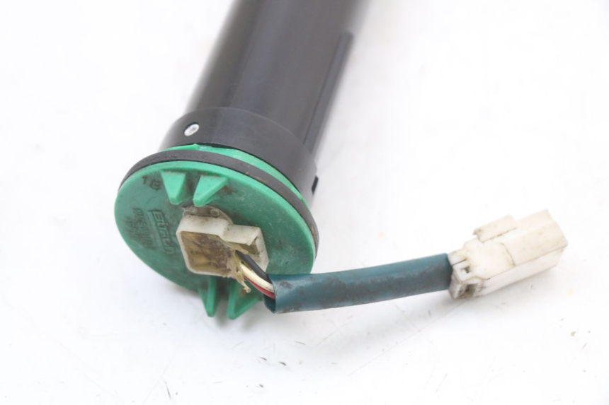 photo de KRAFTSTOFFTANKMESSSTAB GILERA DNA 50 (2000 - 2007) - Zoom auf Gebrauchszustand