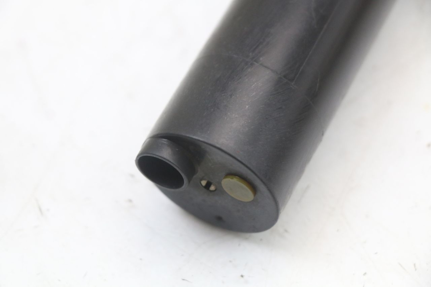 photo de KRAFTSTOFFTANKMESSSTAB GILERA DNA 50 (2000 - 2007) - Technische Nahaufnahme