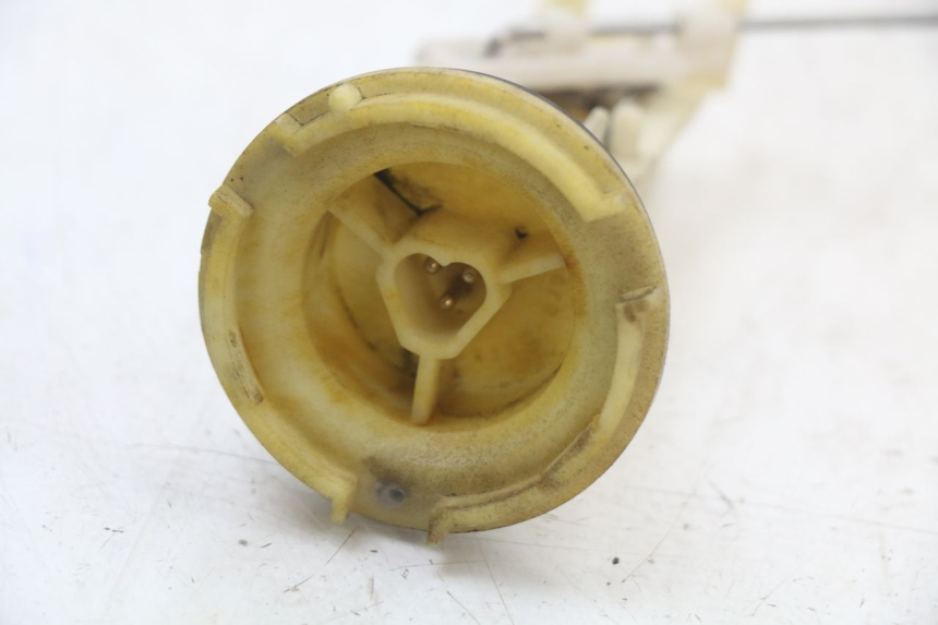 photo de KRAFTSTOFFTANKMESSSTAB PEUGEOT ELYSTAR 50 (2002 - 2014) - Technische Nahaufnahme