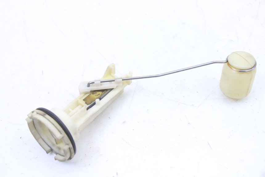 photo de KRAFTSTOFFTANKMESSSTAB PEUGEOT ELYSTAR 50 (2002 - 2014) - Zoom auf Gebrauchszustand