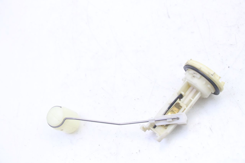 photo de KRAFTSTOFFTANKMESSSTAB PEUGEOT ELYSTAR 50 (2002 - 2014) - Hauptansicht