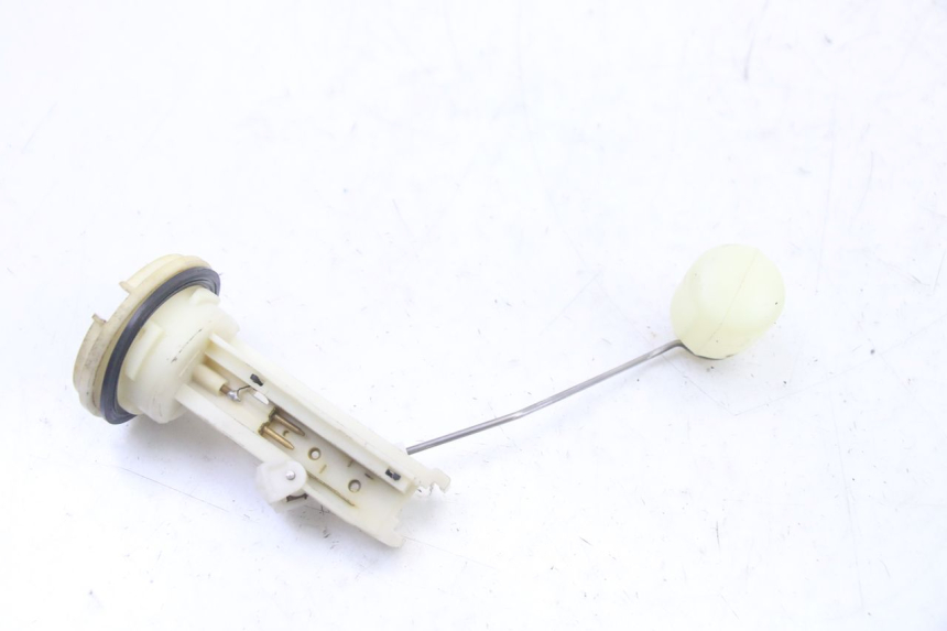 photo de KRAFTSTOFFTANKMESSSTAB PEUGEOT ELYSTAR 50 (2002 - 2014) - Zoom auf Gebrauchszustand