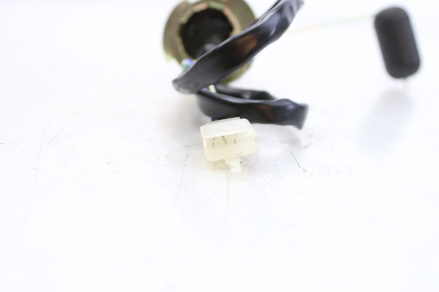 photo de KRAFTSTOFFTANKMESSSTAB JM MOTORS EVOLIS 4T 50 (2018 - 2022) - Technische Nahaufnahme