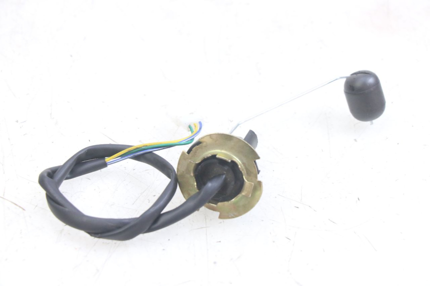 photo de KRAFTSTOFFTANKMESSSTAB JM MOTORS EVOLIS 4T 50 (2018 - 2022) - Technische Nahaufnahme