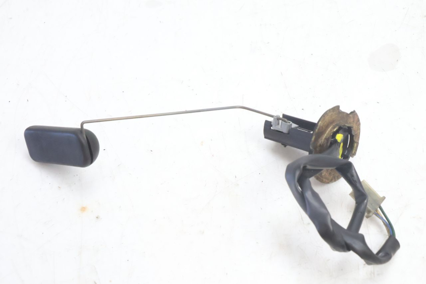 photo de TANKANZEIGE KRAFTSTOFF HONDA FES PANTHEON 2T 125 (1998 - 2002) - Detailansicht des Bauteils