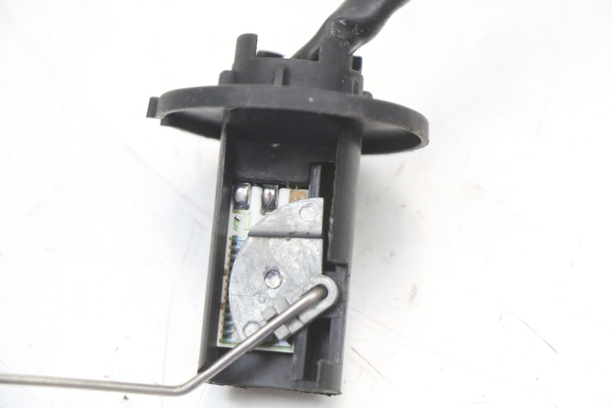 photo de KRAFTSTOFFTANKMESSSTAB SYM FIDDLE 2 50 (2008 - 2013) - Technische Nahaufnahme