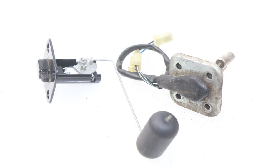 photo de TANKGEBER PIAGGIO FLY IE 125 (2012 - 2017) - Zoom auf Gebrauchszustand