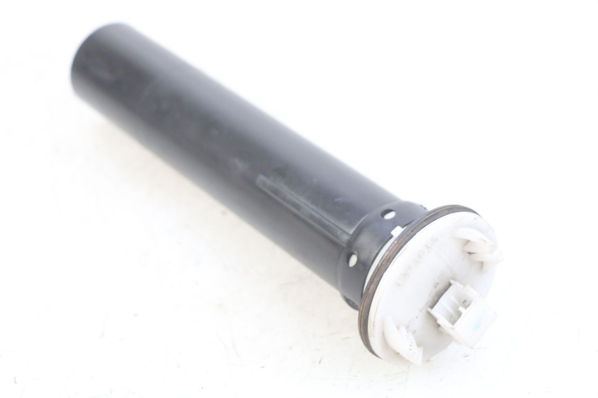 photo de KRAFTSTOFFTANKMESSSTAB GILERA GP 800 (2007 - 2013) - Hauptansicht