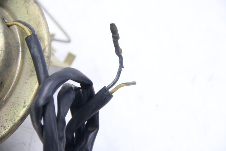 photo de TANKGEBER SUZUKI GSX F GSXF 750 (1988 - 1998) - Alternative Perspektive