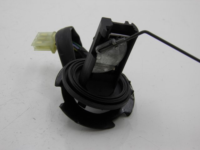 photo de TANKGEBER HONDA SH 125 (2001 - 2003) - Zoom auf Gebrauchszustand