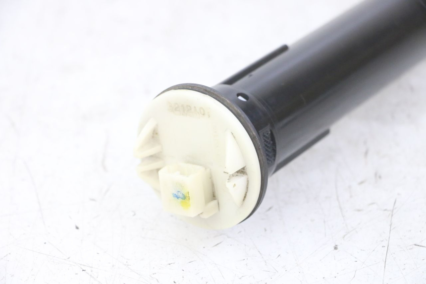 photo de TANKGEBER PIAGGIO IE MP3 YOURBAN 300 (2011 - 2016) - Zoom auf Gebrauchszustand