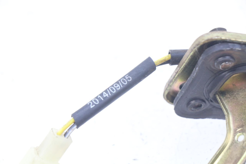 photo de KRAFTSTOFFTANKMESSSTAB PEUGEOT KISBEE 2T 50 (2010 - 2017) - Detailansicht des Bauteils