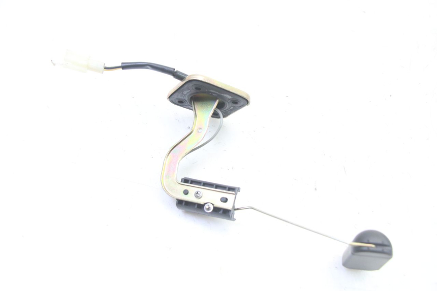 photo de KRAFTSTOFFTANKMESSSTAB PEUGEOT KISBEE 2T 50 (2010 - 2017) - Zoom auf Gebrauchszustand