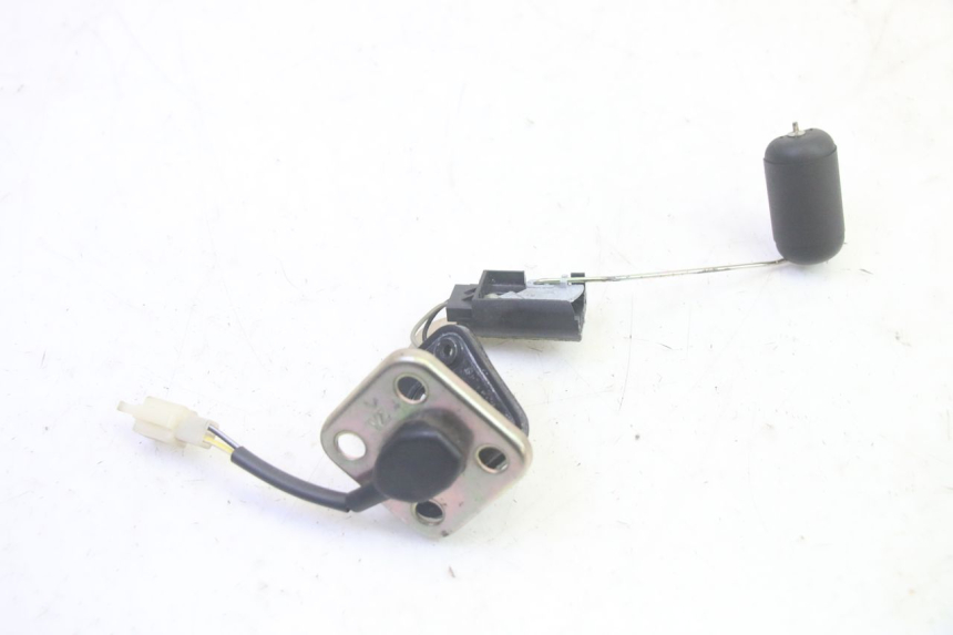 photo de KRAFTSTOFFTANKMESSSTAB PEUGEOT KISBEE 4T 50 (2018 - 2022) - Zoom auf Gebrauchszustand