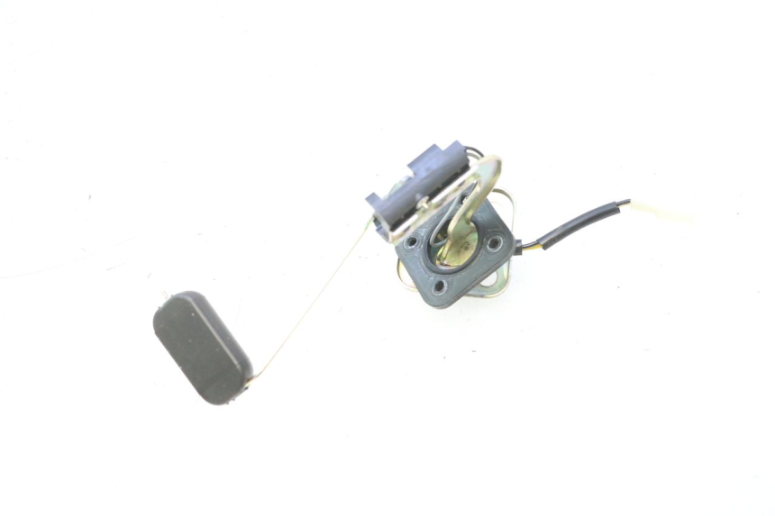 photo de TANKGEBER PEUGEOT KISBEE 4T 50 (2023 - 2026) - Alternative Perspektive