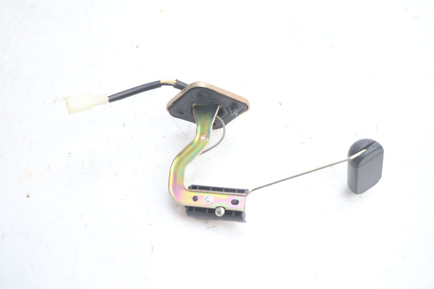 photo de KRAFTSTOFFTANKMESSSTAB PEUGEOT KISBEE 4T 50 (2018 - 2022) - Detailansicht des Bauteils