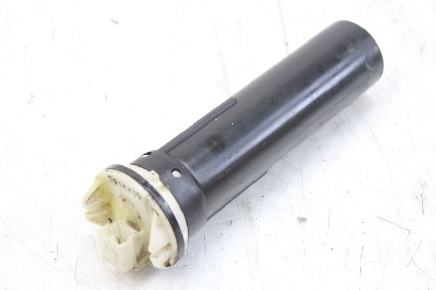 photo de KRAFTSTOFFTANKMESSSTAB PIAGGIO LIBERTY 4T 50 (2004 - 2008) - Zoom auf Gebrauchszustand