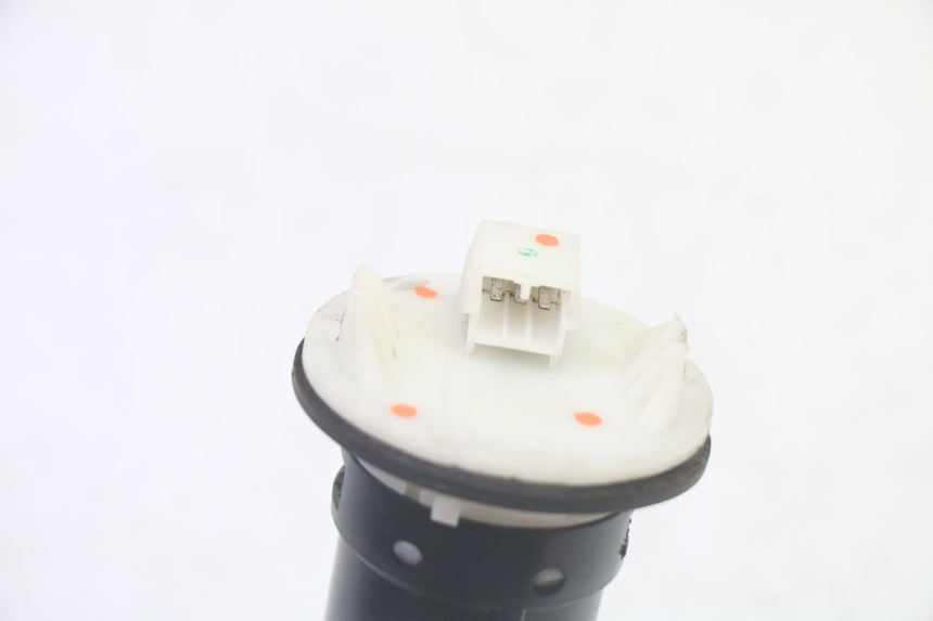 photo de TANKGEBER PIAGGIO LXV 4T 50 (2009 - 2013) - Zoom auf Gebrauchszustand