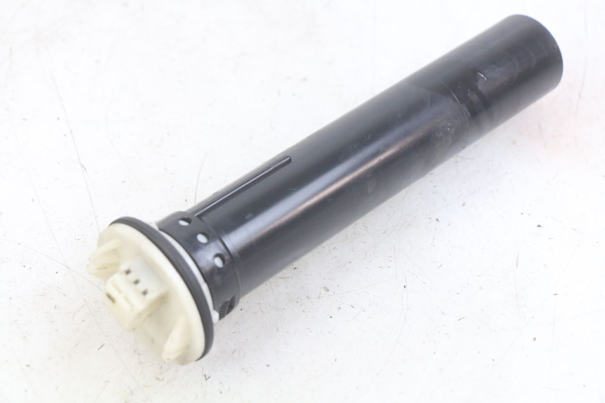 photo de KRAFTSTOFFTANKMESSSTAB PIAGGIO MP3 LT 400 (2007 - 2012) - Hauptansicht