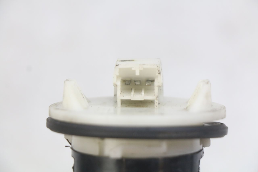 photo de KRAFTSTOFFTANKMESSSTAB PIAGGIO MP3 LT 400 (2007 - 2012) - Zoom auf Gebrauchszustand