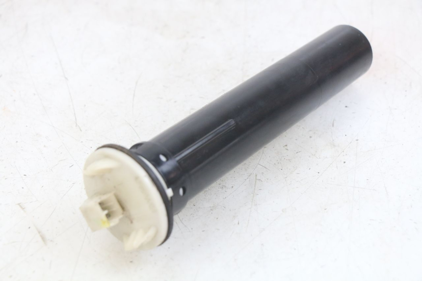 photo de KRAFTSTOFFTANKMESSSTAB PIAGGIO MP3 LT 400 (2007 - 2012) - Technische Nahaufnahme