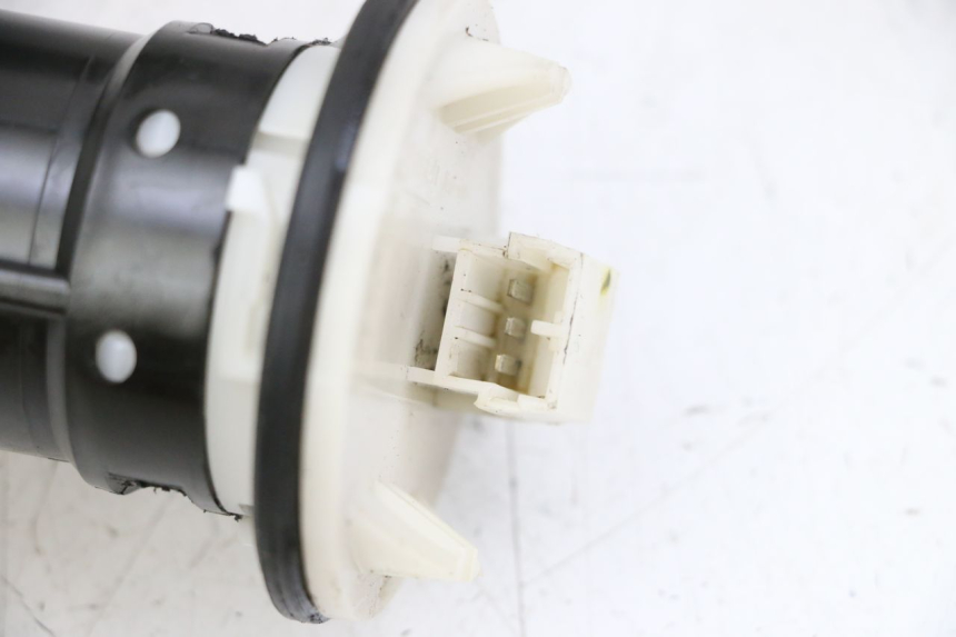 photo de KRAFTSTOFFTANKMESSSTAB PIAGGIO MP3 LT 400 (2007 - 2012) - Technische Nahaufnahme