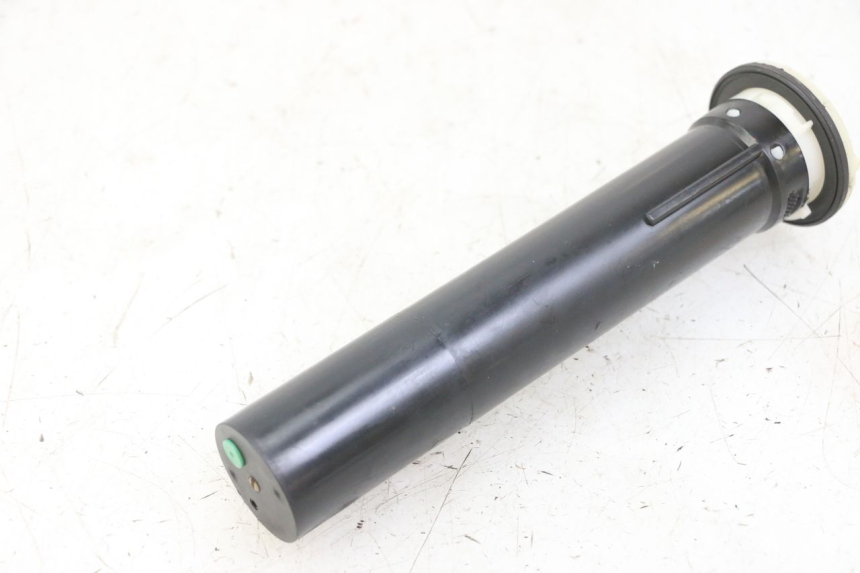 photo de KRAFTSTOFFTANKMESSSTAB PIAGGIO MP3 LT 400 (2007 - 2012) - Zoom auf Gebrauchszustand