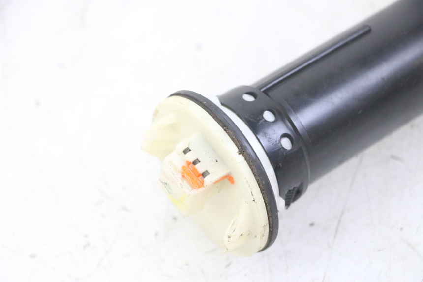 photo de KRAFTSTOFFTANKMESSSTAB PIAGGIO MP3 LT 400 (2007 - 2012) - Alternative Perspektive