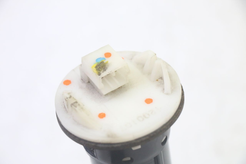 photo de KRAFTSTOFFTANKMESSSTAB PIAGGIO MP3 LT 300 (2010 - 2016) - Zoom auf Gebrauchszustand