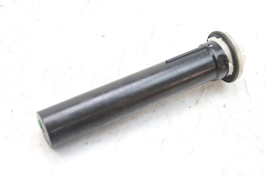 photo de KRAFTSTOFFTANKMESSSTAB PIAGGIO MP3 RL 250 (2006 - 2010) - Zoom auf Gebrauchszustand