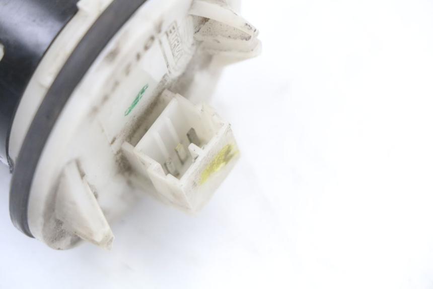 photo de TANKGEBER PIAGGIO MP3 125 (2006 - 2014) - Zoom auf Gebrauchszustand