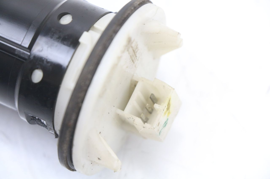 photo de TANKGEBER PIAGGIO MP3 125 (2006 - 2014) - Zoom auf Gebrauchszustand