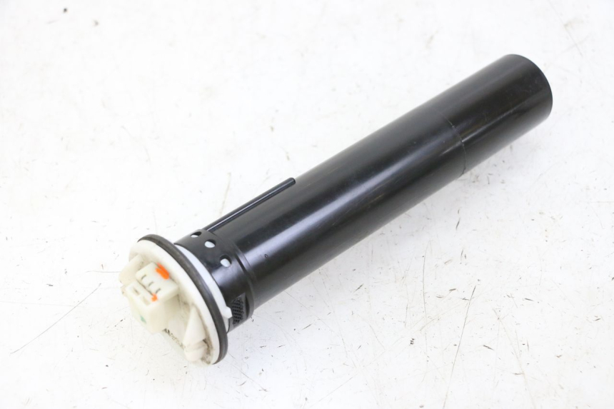 photo de KRAFTSTOFFTANKMESSSTAB PIAGGIO MP3 500 (2014 - 2017) - Hauptansicht