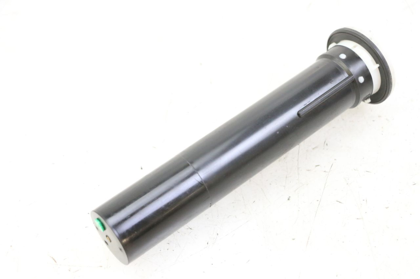 photo de KRAFTSTOFFTANKMESSSTAB PIAGGIO MP3 500 (2014 - 2017) - Alternative Perspektive