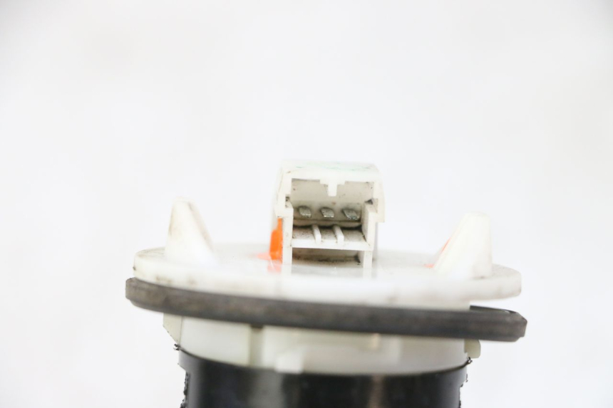 photo de KRAFTSTOFFTANKMESSSTAB PIAGGIO MP3 RL 250 (2006 - 2010) - Technische Nahaufnahme