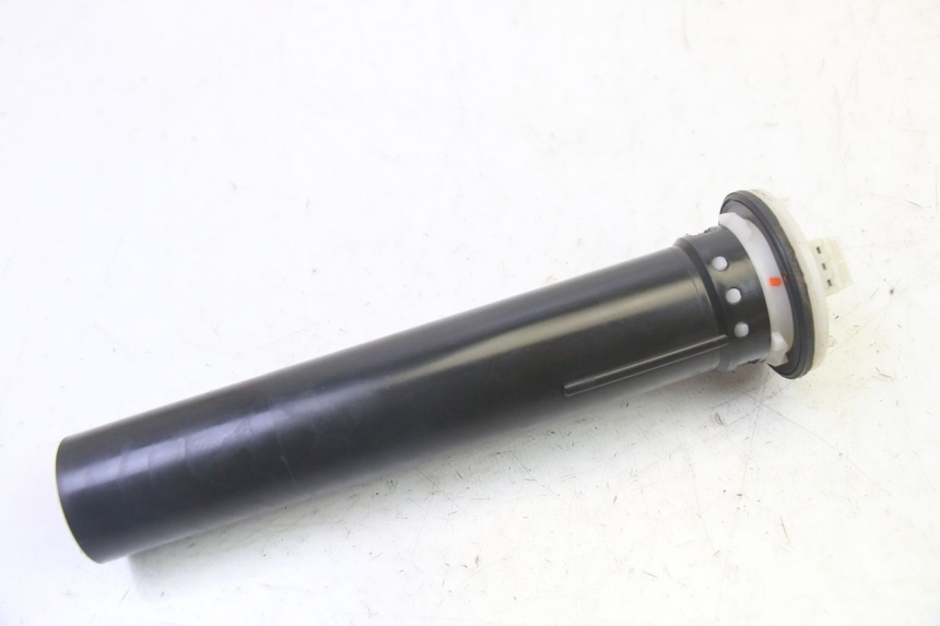 photo de KRAFTSTOFFTANKMESSSTAB PIAGGIO MP3 RL 250 (2006 - 2010) - Alternative Perspektive