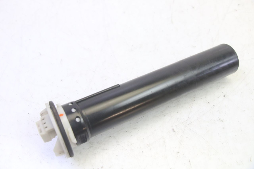 photo de KRAFTSTOFFTANKMESSSTAB PIAGGIO MP3 RL 250 (2006 - 2010) - Technische Nahaufnahme