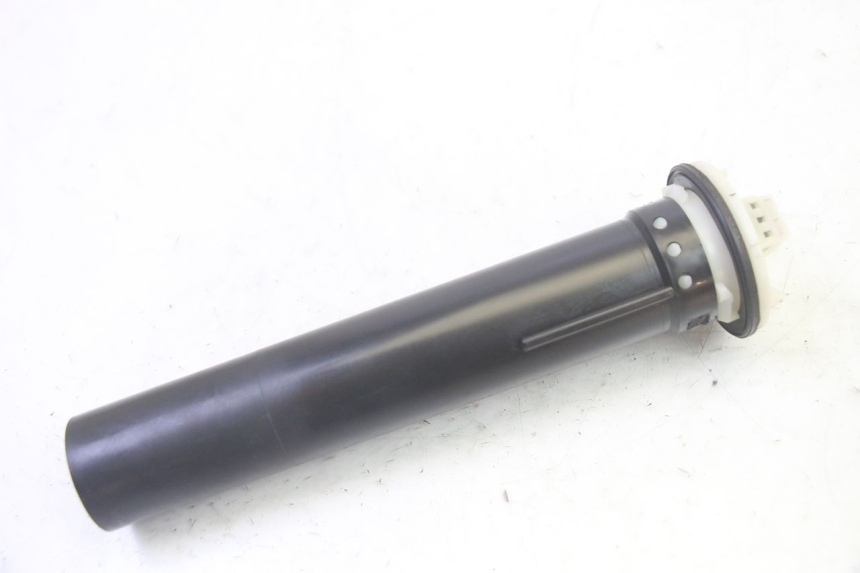 photo de KRAFTSTOFFTANKMESSSTAB PIAGGIO MP3 RL 250 (2006 - 2010) - Zoom auf Gebrauchszustand