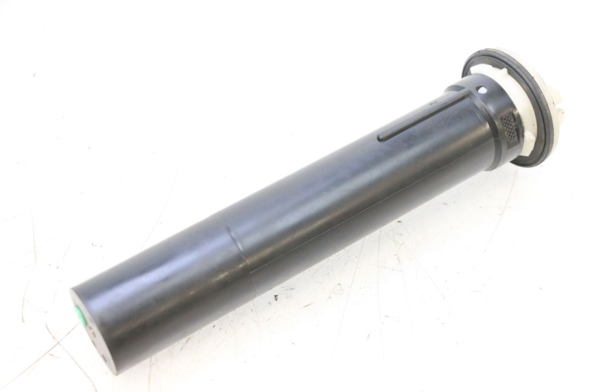 photo de KRAFTSTOFFTANKMESSSTAB PIAGGIO MP3 RL 250 (2006 - 2010) - Technische Nahaufnahme
