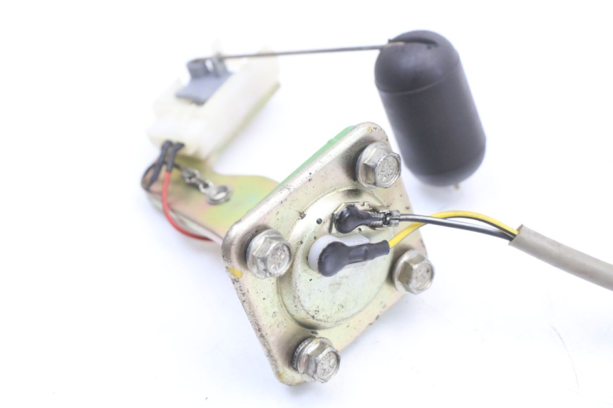 photo de KRAFTSTOFFTANKMESSSTAB PIAGGIO NEW TYPHOON 50 (2018 - 2021) - Zoom auf Gebrauchszustand