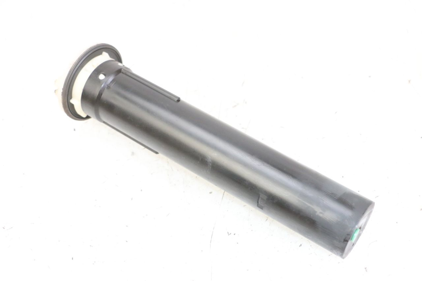 photo de TANKGEBER PIAGGIO MP3 125 (2006 - 2014) - Details der Befestigungspunkte